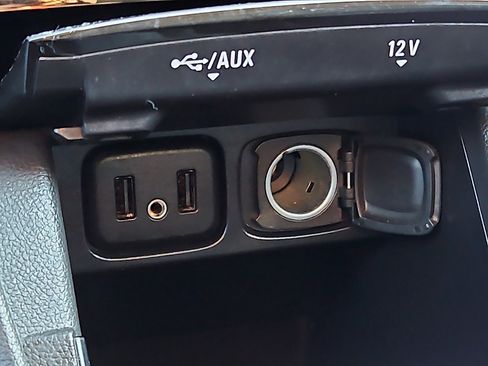 Used 2019 Buick Encore Preferred image 23