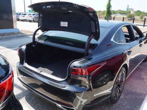 Used 2021 Lexus LS 500 F Sport w/ Dynamic Handling Package RWD image 39