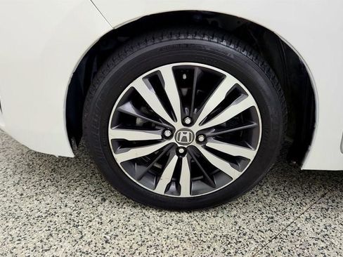 Used 2015 Honda Fit EX image 9