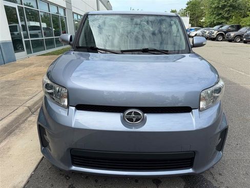 Used 2011 Scion xB FWD image 23