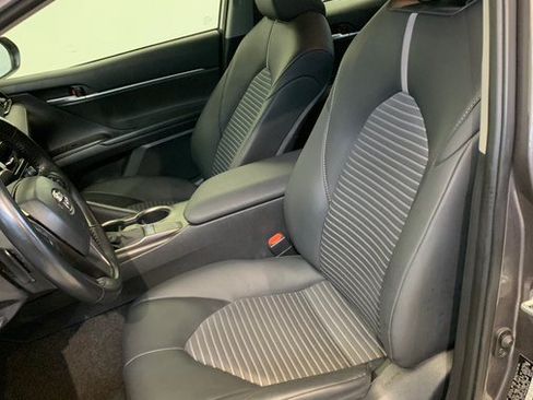 Used 2023 Toyota Camry SE FWD image 18
