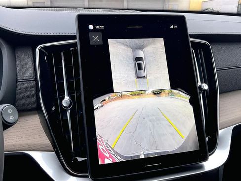 New 2026 Volvo XC90 B5 Plus image 20