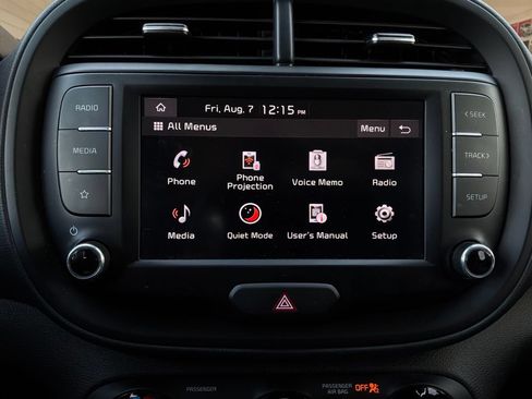 Used 2025 Kia Soul LX w/ LX Technology Package FWD image 27