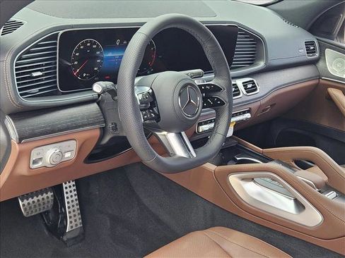 New 2026 Mercedes-Benz GLS 450 4MATIC image 3