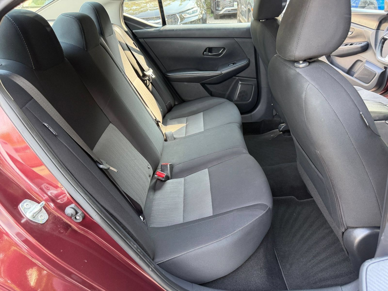 Used 2025 Nissan Sentra SV FWD image 35