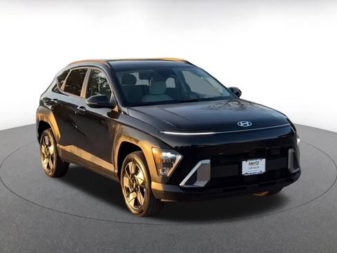 Used 2025 Hyundai Kona SEL image 8