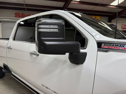Used 2023 GMC Sierra 3500 Denali w/ Technology Package AWD/4WD image 46