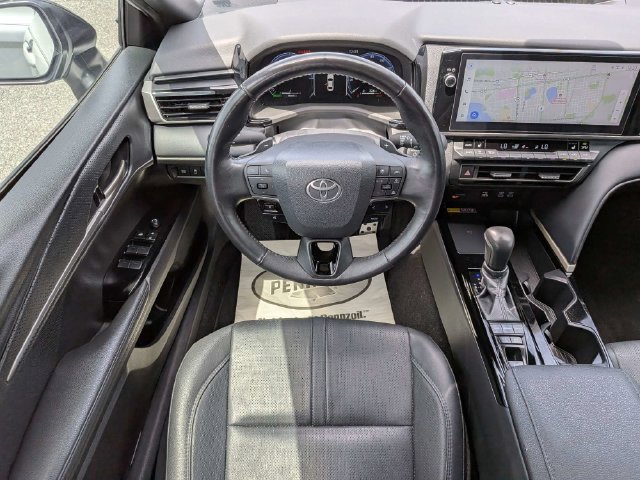 Used 2025 Toyota Camry XSE FWD image 19