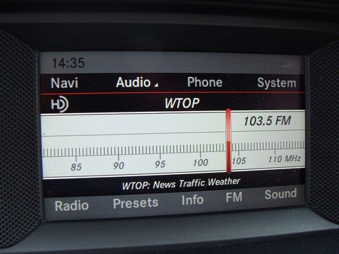 Used 2014 Mercedes-Benz C 300 4MATIC Sedan image 13