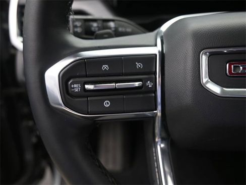 Certified 2025 GMC Acadia Elevation image 33