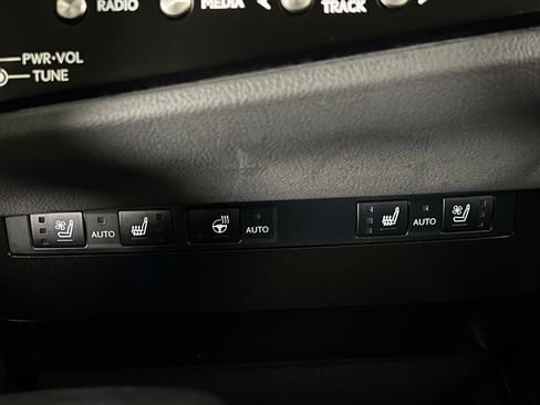 Used 2024 Lexus ES 350 w/ Premium Package image 20