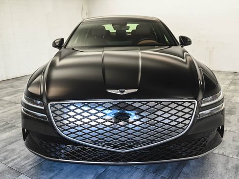 Used 2024 Genesis G80 image 2