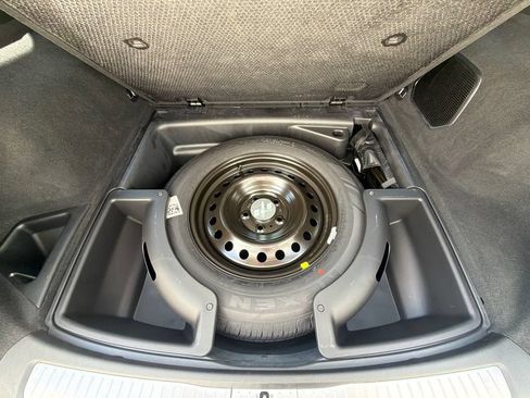 Used 2023 Jeep Grand Cherokee Overland AWD/4WD image 64