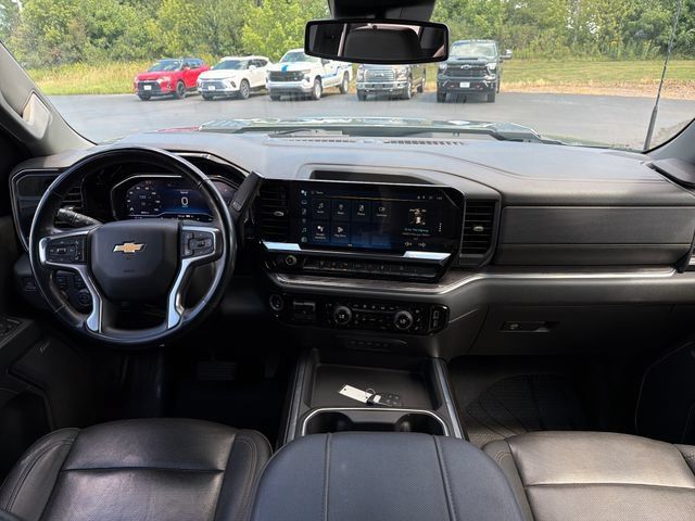Used 2024 Chevrolet Silverado 2500 LTZ w/ LTZ Convenience Package AWD/4WD image 29