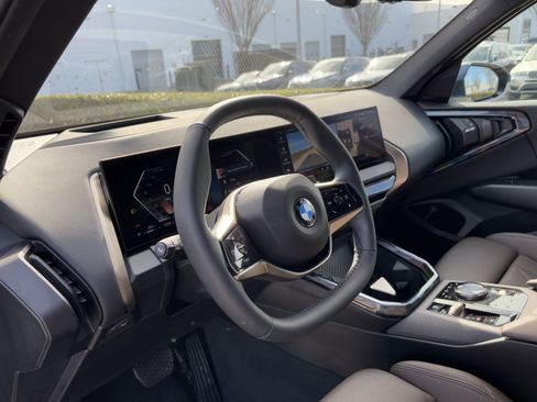 Certified 2025 BMW X3 xDrive30i image 17