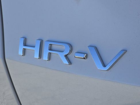 New 2026 Honda HR-V LX image 10