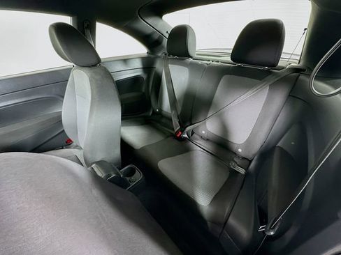 Used 2017 Volkswagen Beetle 1.8T S image 23