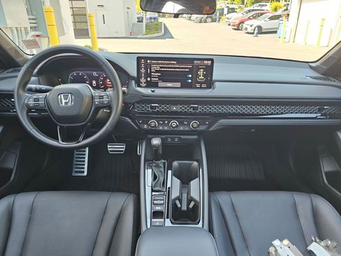 Used 2024 Honda Accord Sport image 21