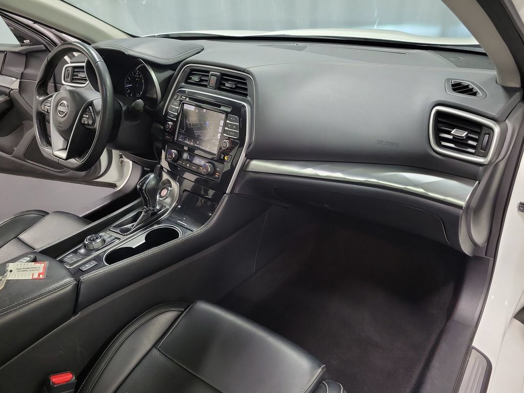 Used 2023 Nissan Maxima SL FWD image 32