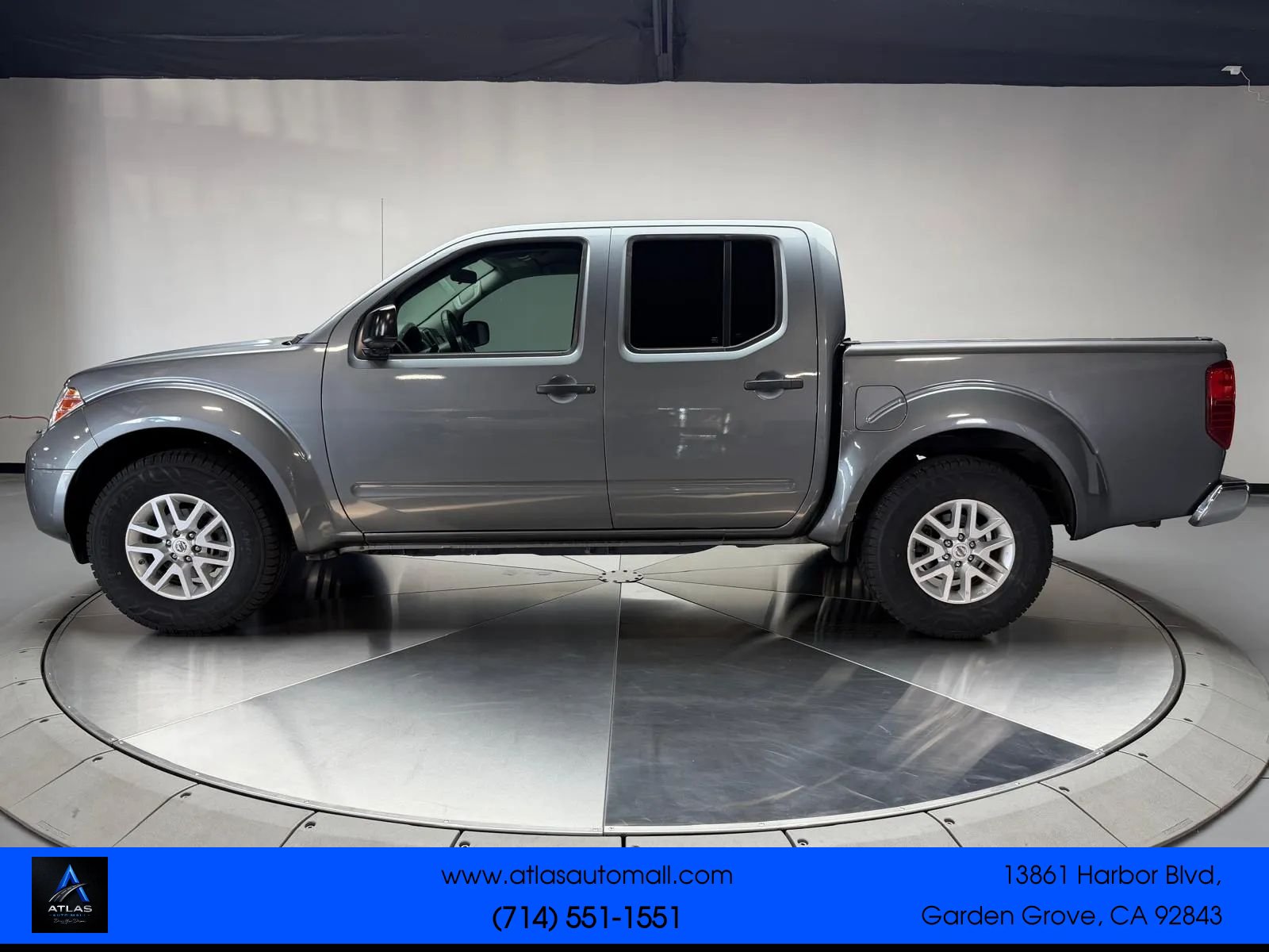 Used 2018 Nissan Frontier SV RWD image 4