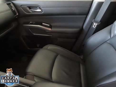 Used 2025 Nissan Pathfinder SL image 22