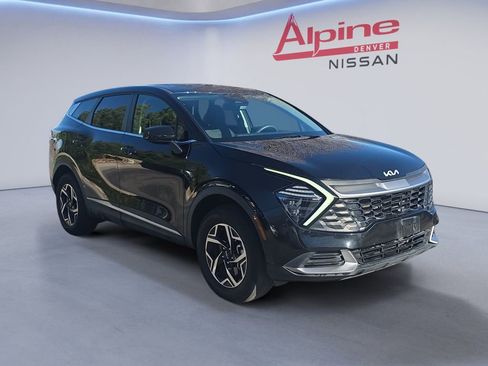 Used 2024 Kia Sportage LX image 7