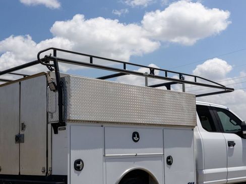 Used 2022 Ford F350 XL w/ Power Equipment Group RWD image 23