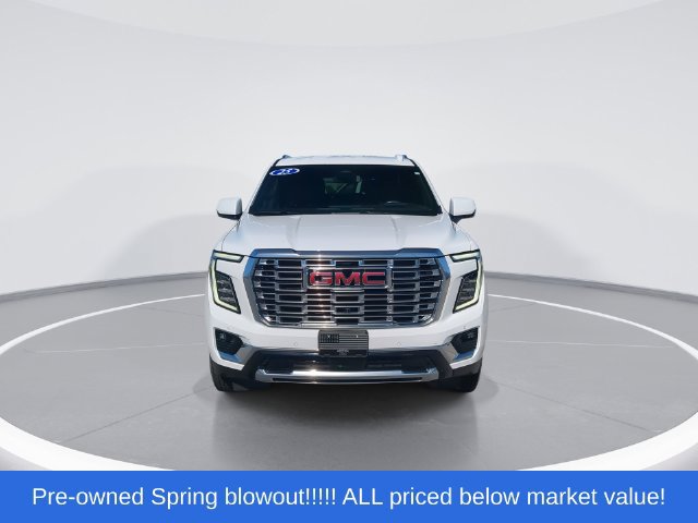 Used 2025 GMC Yukon Denali AWD/4WD image 3