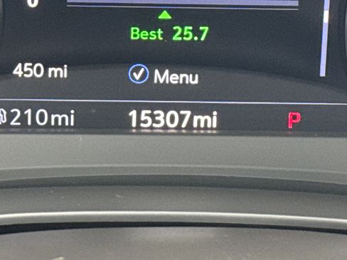 Used 2025 Cadillac XT6 Premium Luxury w/ Technology Package image 21