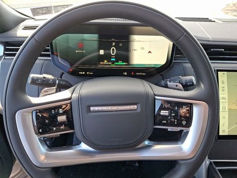 New 2025 Land Rover Range Rover SE AWD/4WD image 16