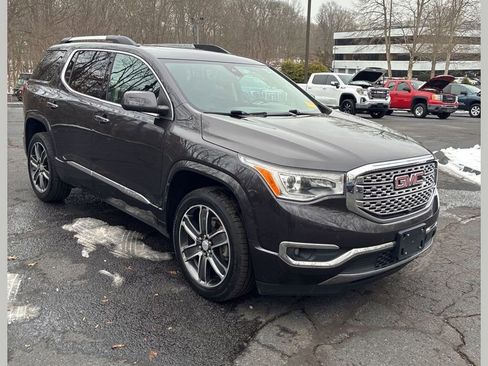 Used 2018 GMC Acadia Denali w/ Technology Package image 1