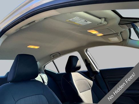 Used 2024 Nissan Altima 2.5 SV FWD image 20