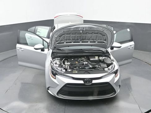 Used 2026 Toyota Corolla LE FWD image 32