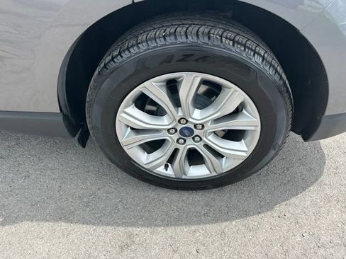 Used 2022 Ford Edge Titanium w/ Equipment Group 301A AWD/4WD image 9