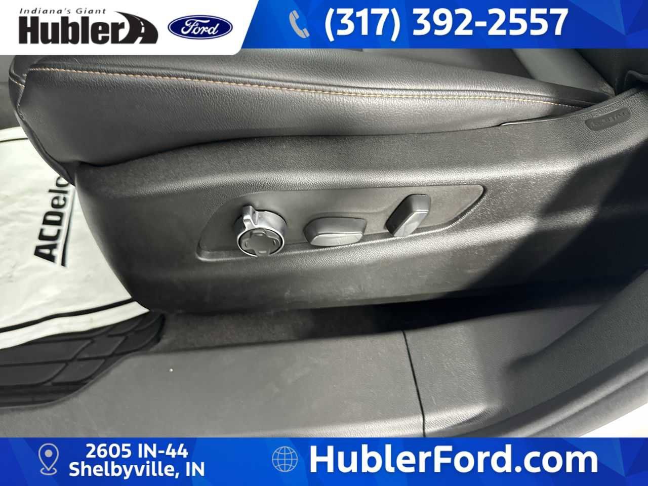 Used 2023 Cadillac XT4 Sport w/ Driver Assist Package AWD/4WD image 12