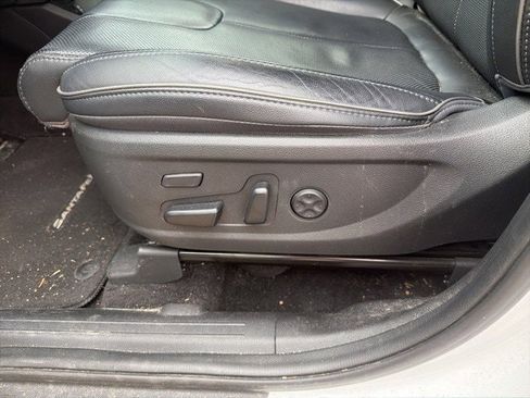 Used 2022 Hyundai Santa Fe Limited image 8