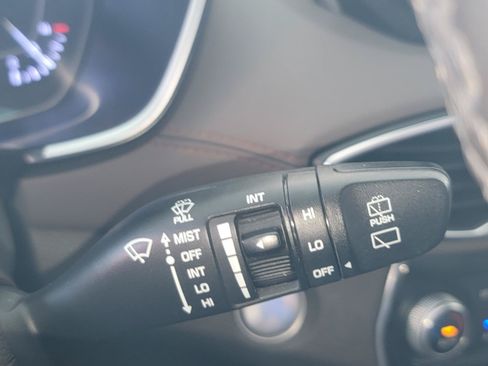 Used 2019 Hyundai Santa Fe Limited AWD/4WD image 17