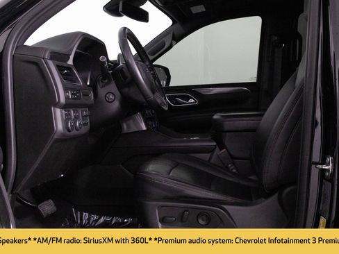 Used 2023 Chevrolet Suburban RST w/ Luxury Package image 19