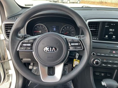 Used 2020 Kia Sportage LX image 18