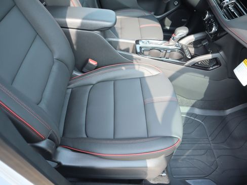 New 2026 Chevrolet TrailBlazer RS w/ Convenience Package FWD image 15