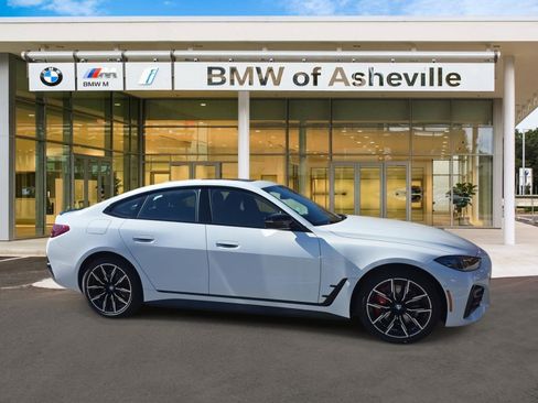 New 2025 BMW i4 xDrive40i image 1