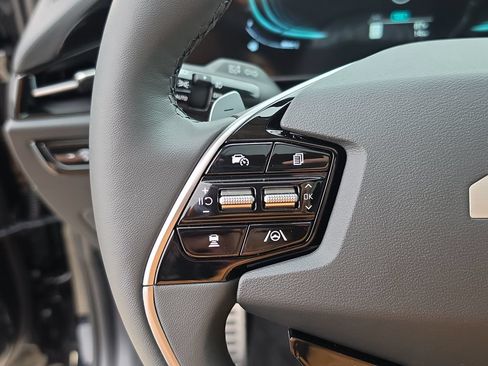 New 2026 Kia Niro SX Touring FWD image 32