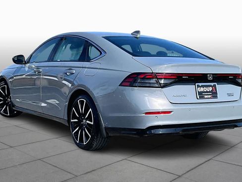 Used 2023 Honda Accord Touring image 12