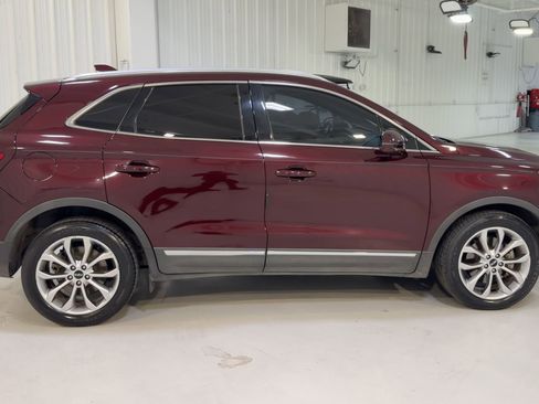 Used 2018 Lincoln MKC Select w/ Select Plus Package FWD image 2