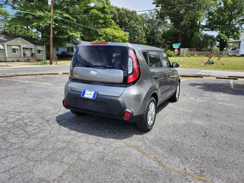 Used 2016 Kia Soul FWD image 13