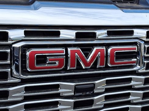 New 2026 GMC Sierra 2500 Denali image 13