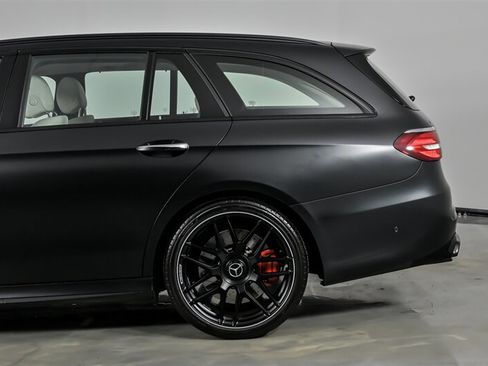 Used 2020 Mercedes-Benz E 63 AMG S image 9