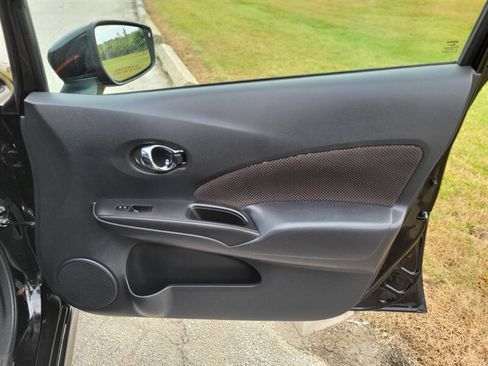 Used 2017 Nissan Versa Note SR image 20