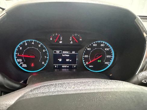 Used 2019 Chevrolet Equinox LS w/ LS Convenience Package FWD image 19