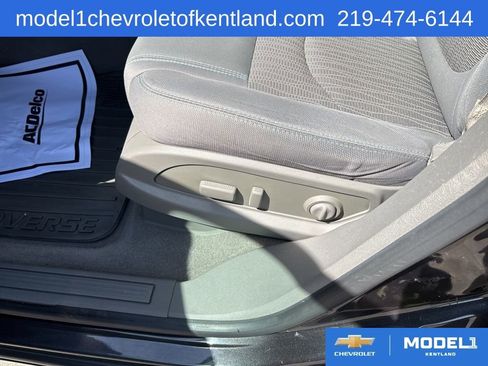 Used 2017 Chevrolet Traverse LS FWD image 11